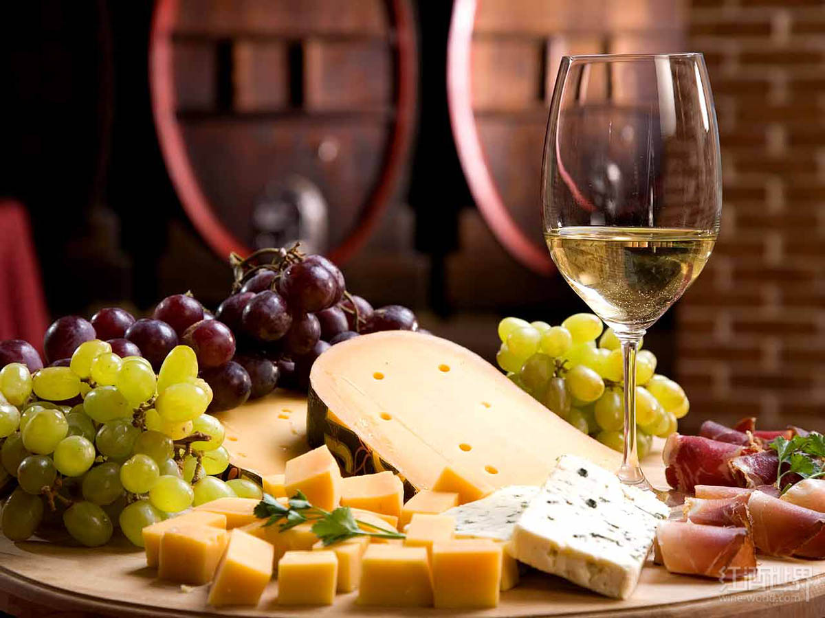 01-wine-130808.jpg