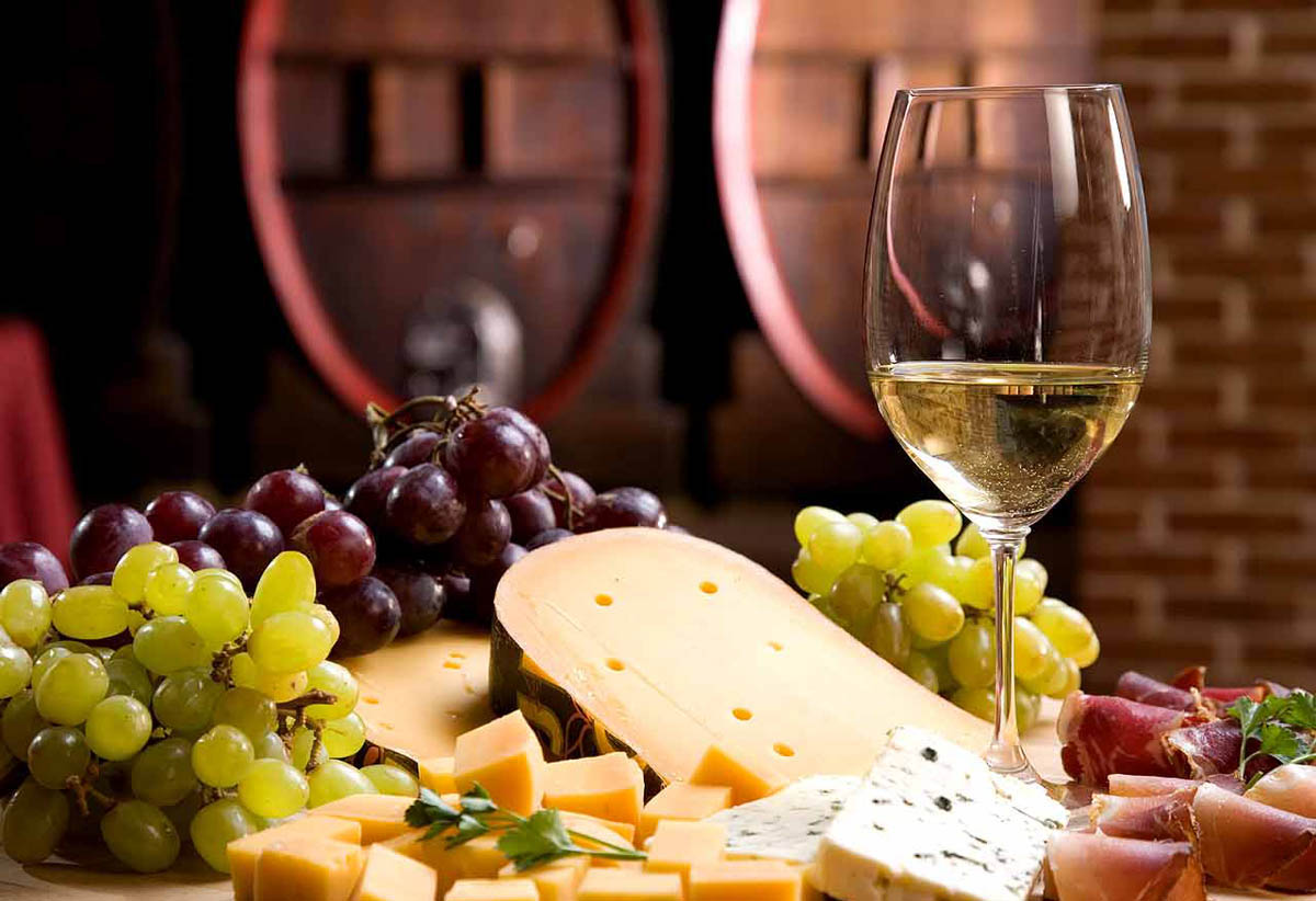 01-wine-130808.jpg