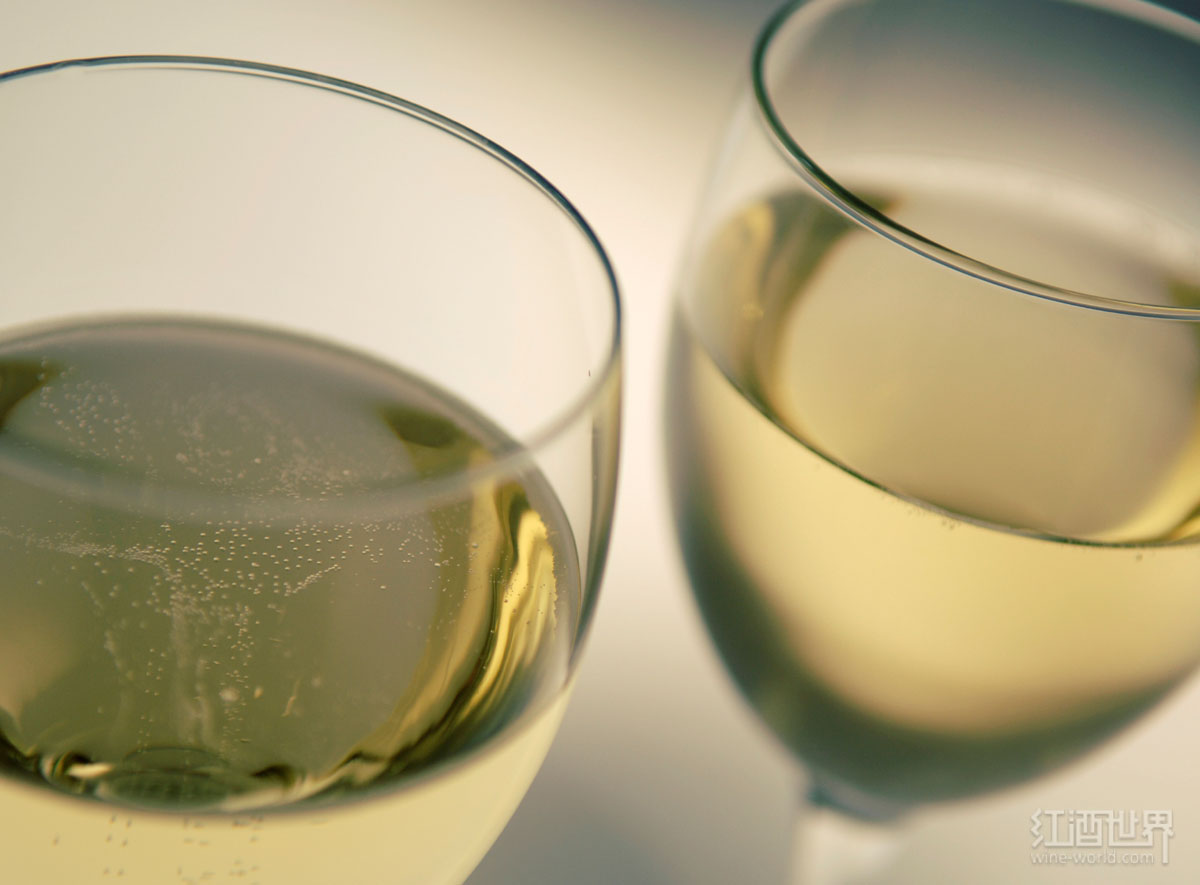 01-White-Wine-130827.jpg